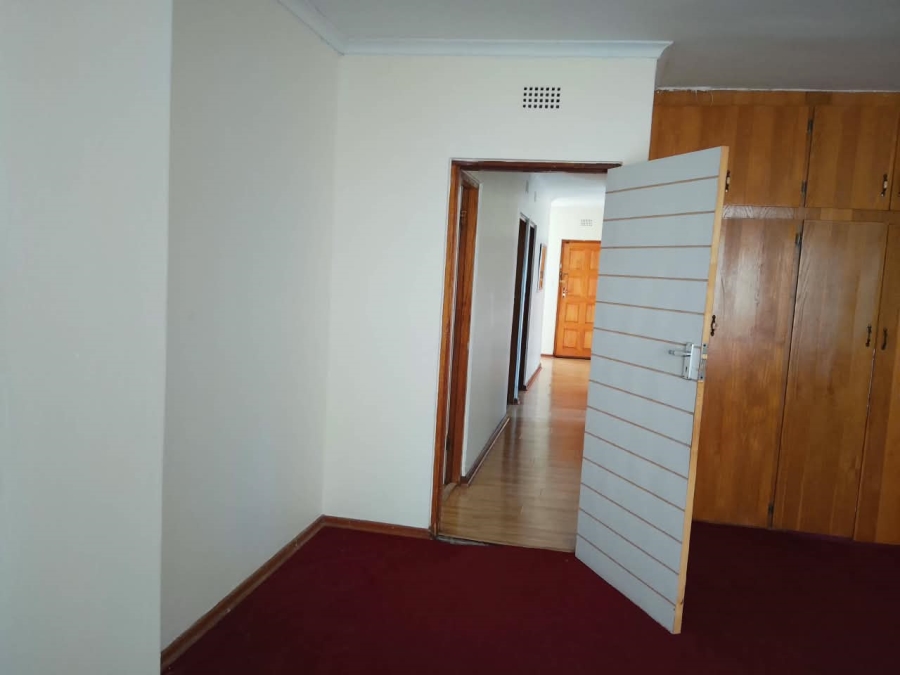 To Let 4 Bedroom Property for Rent in Sidwadwa Eastern Cape